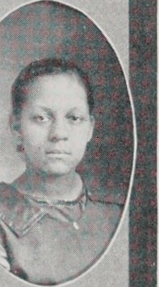 Yearbook portrait of Beatrice May Qualls, Cambridge High and Latin School, class of 1919
