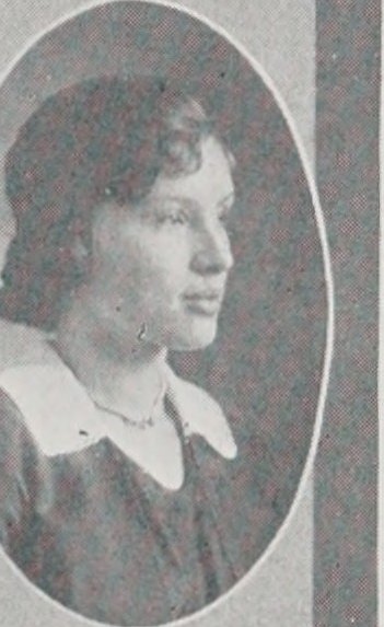 Yearbook portrait of Helen G. Hudson, Cambridge High and Latin School, class of 1919