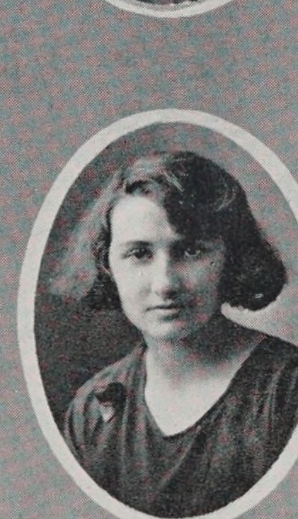 Yearbook portrait of Esther Edelstein, Cambridge High and Latin School, class of 1922