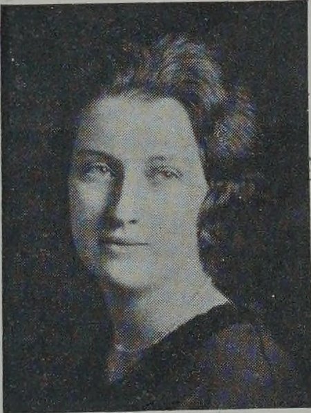 Yearbook portrait of Kathleen Nelson, Cambridge High and Latin School, class of 1924