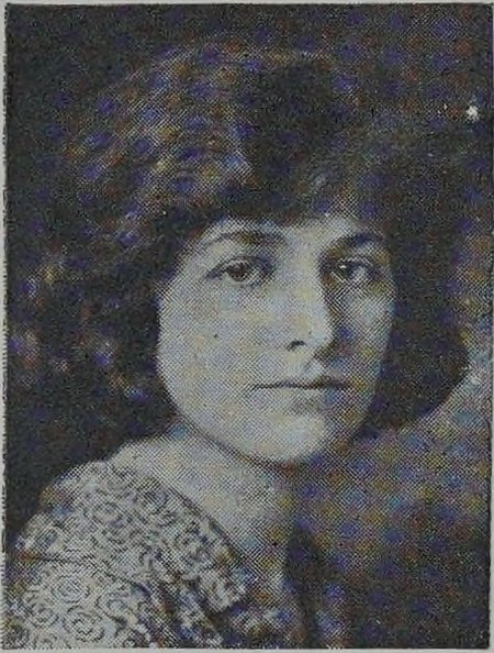 Yearbook portrait of Minnie Grace Ferrar, Cambridge High and Latin School, class of 1924