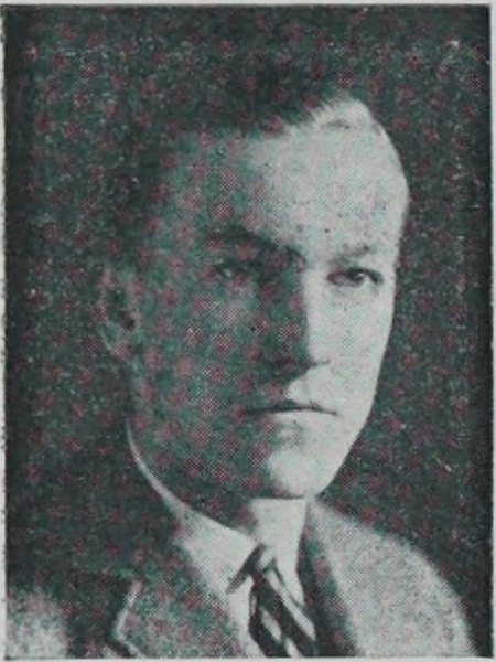 Yearbook portrait of Earle Erickson, Cambridge High and Latin School, class of 1925