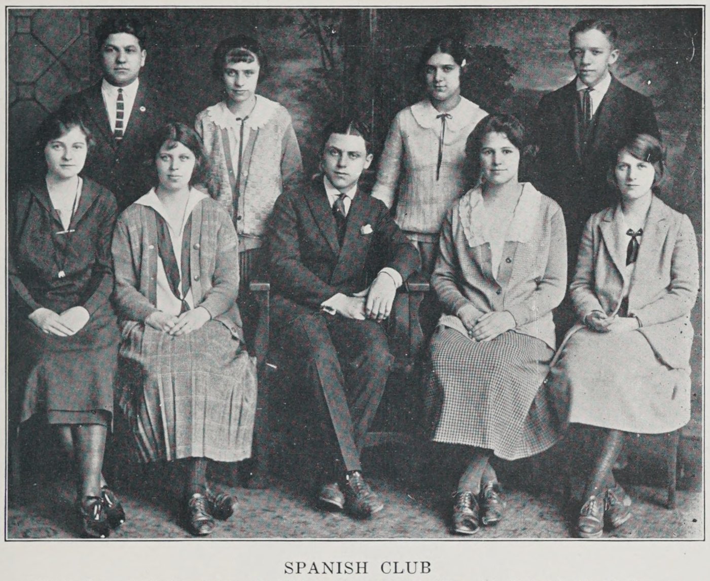 Spanish Club, Cambridge High and Latin School, 1923