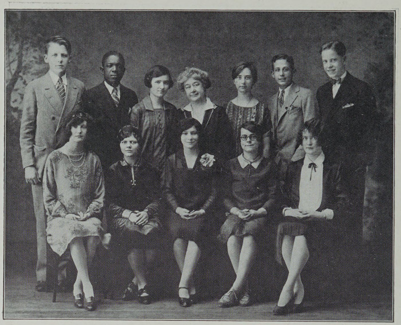 Le Cercle Francais, Cambridge High and Latin School, 1927