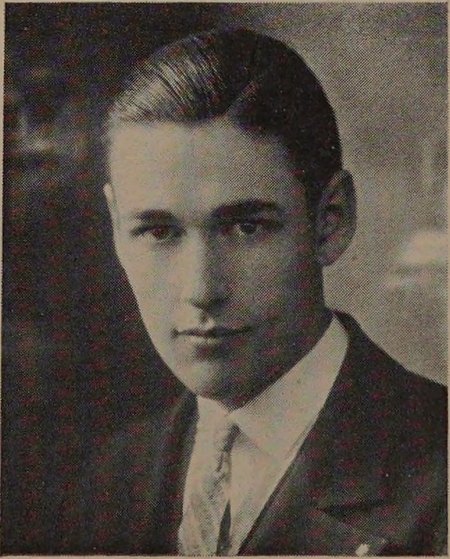 Yearbook portrait of William Truewirthy Davis Jr, Malden High School, class of 1928