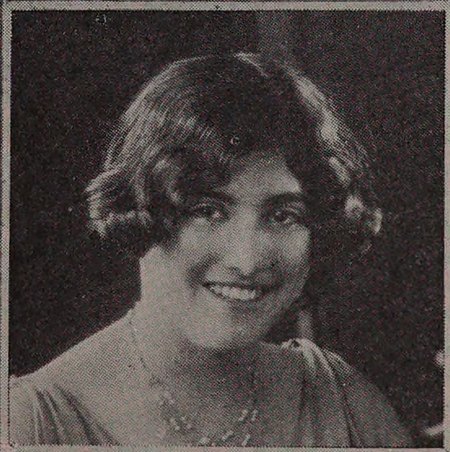 Yearbook portrait of Reta Evelyn Davis, Malden High School, class of 1926