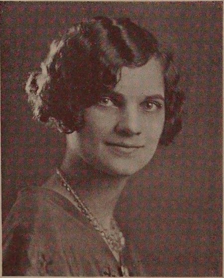 Yearbook portrait of Beulah Robey Sauer, Malden High School, class of 1929